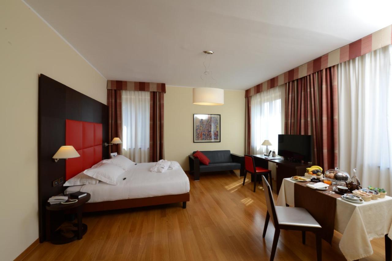 Hotel Guglielmo Катандзаро Экстерьер фото